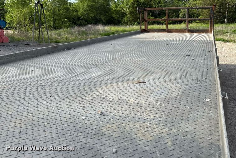 image for item DZ4069 2005 Western Star 4900 crane truck