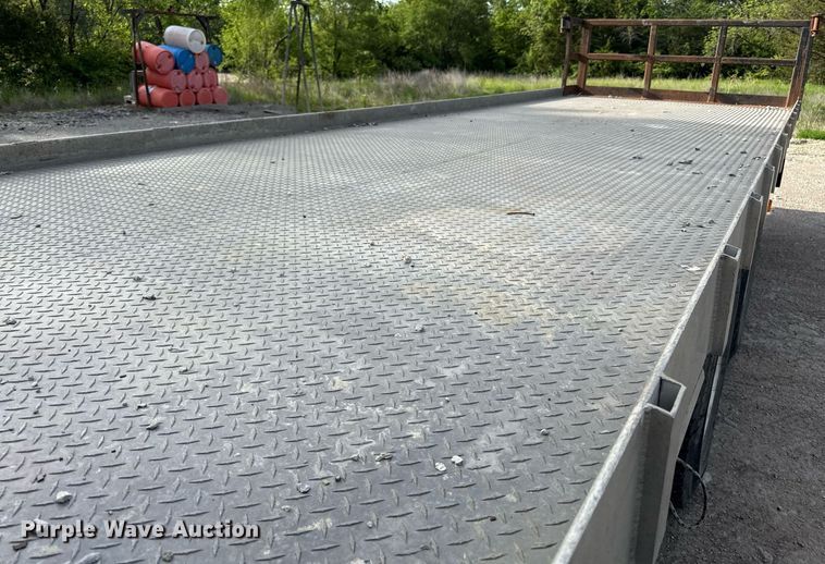 image for item DZ4069 2005 Western Star 4900 crane truck