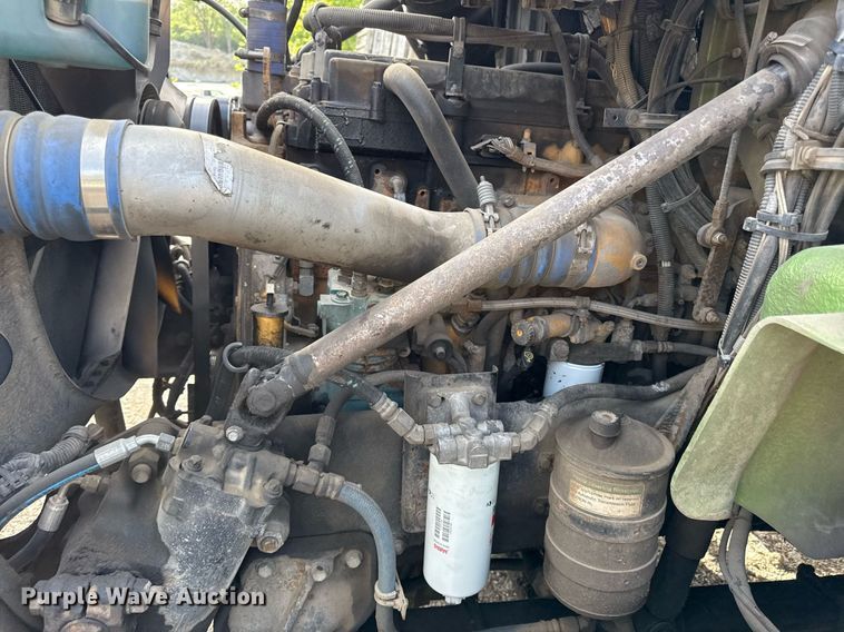 image for item DZ4069 2005 Western Star 4900 crane truck