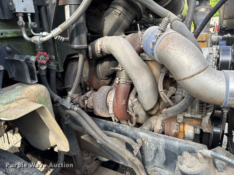 image for item DZ4069 2005 Western Star 4900 crane truck