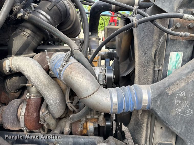 image for item DZ4069 2005 Western Star 4900 crane truck