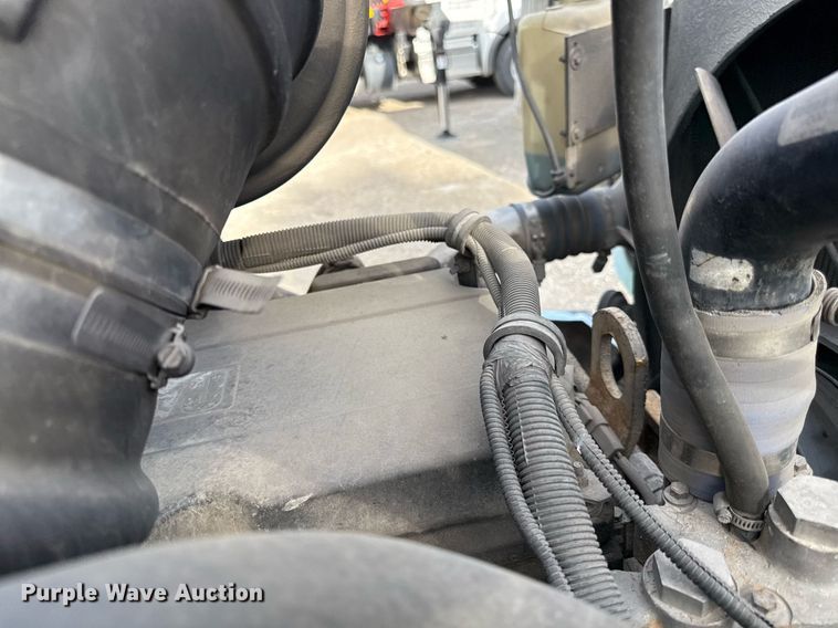 image for item DZ4069 2005 Western Star 4900 crane truck