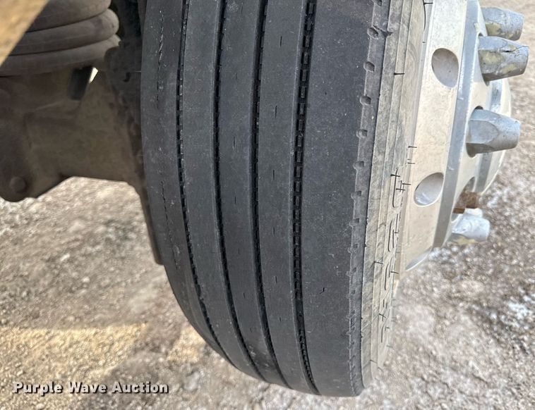 image for item DZ4069 2005 Western Star 4900 crane truck