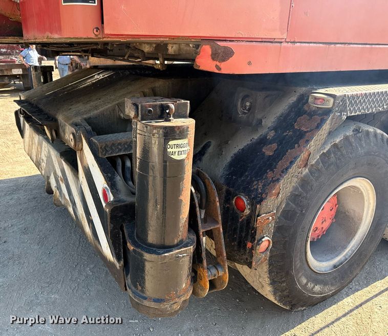 image for item DZ4070 1979 Link Belt HC138 crane