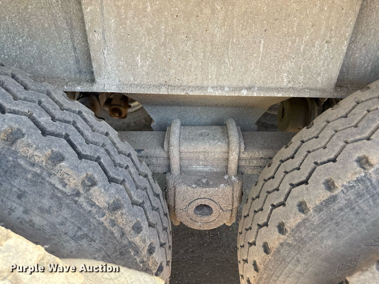 image for item DZ4075 2006 CTS HRD-27 OF end dump trailer