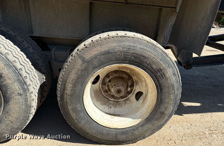 image for item DZ4075 2006 CTS HRD-27 OF end dump trailer