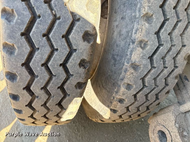 image for item DZ4075 2006 CTS HRD-27 OF end dump trailer