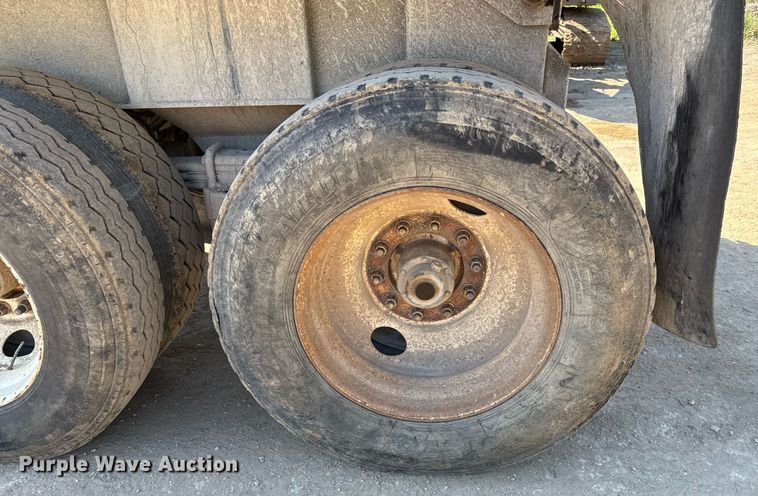 image for item DZ4075 2006 CTS HRD-27 OF end dump trailer