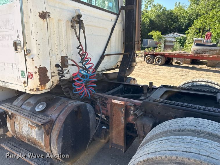 image for item DZ4076 1985 White WCM semi truck