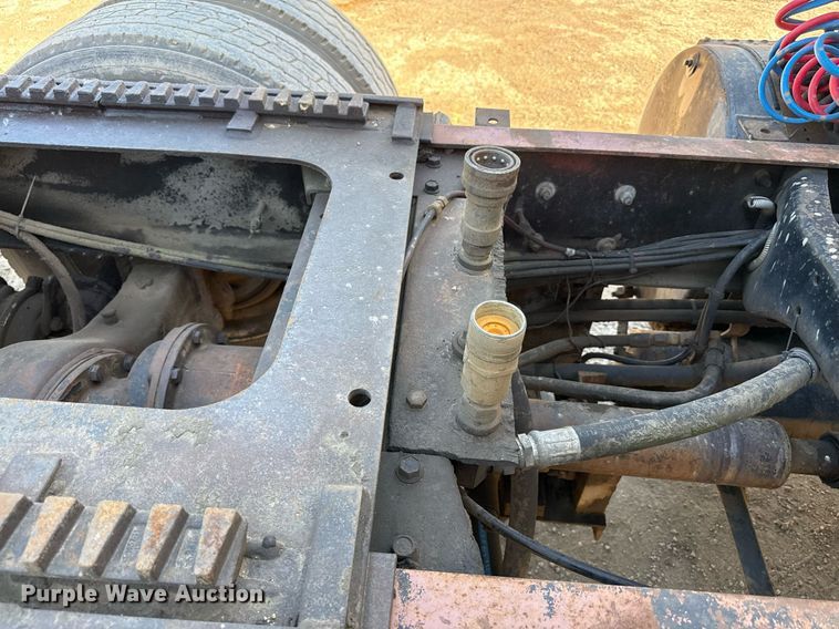 image for item DZ4076 1985 White WCM semi truck