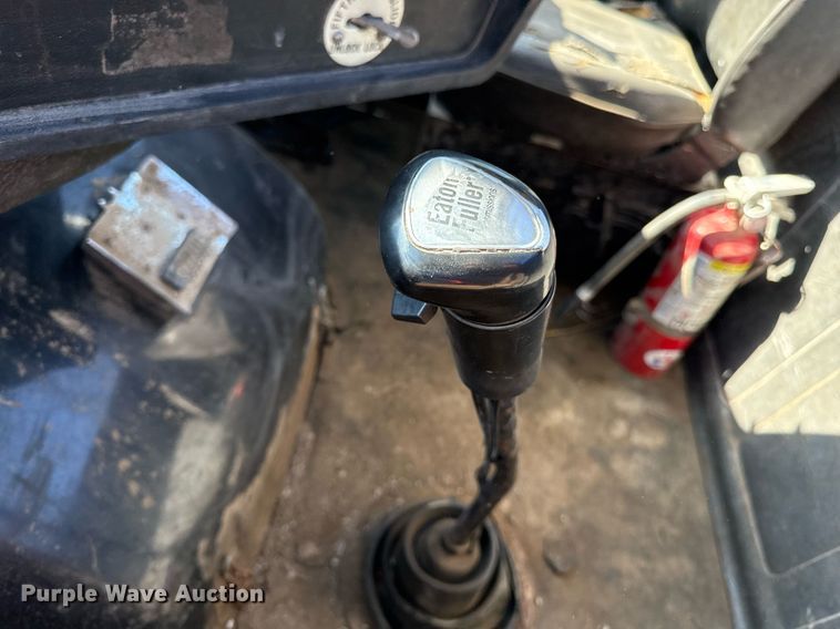 image for item DZ4076 1985 White WCM semi truck