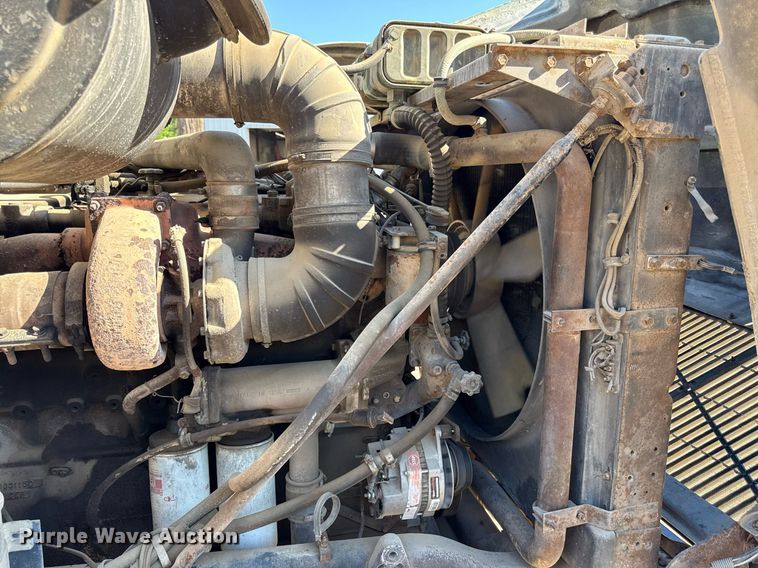 image for item DZ4076 1985 White WCM semi truck