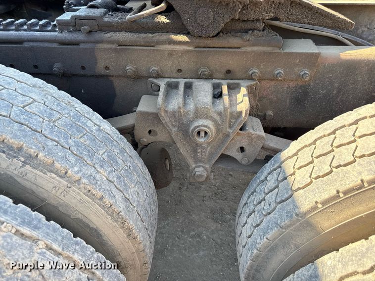 image for item DZ4076 1985 White WCM semi truck