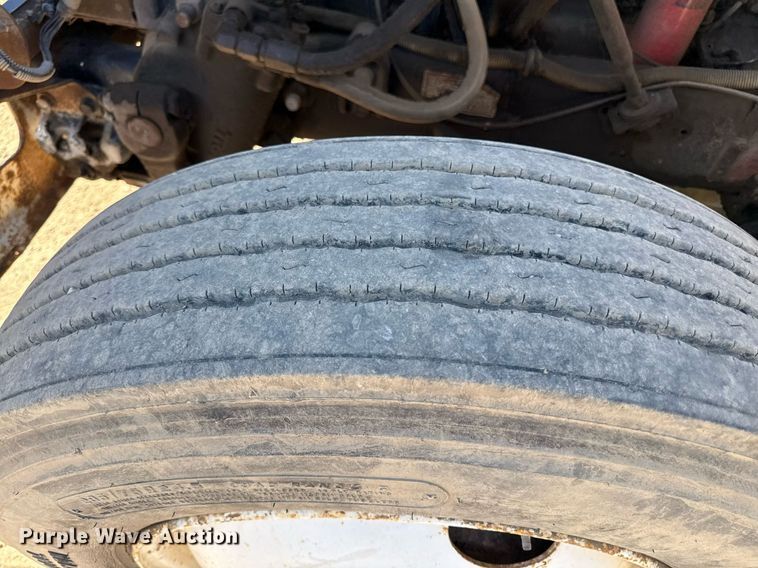 image for item DZ4076 1985 White WCM semi truck