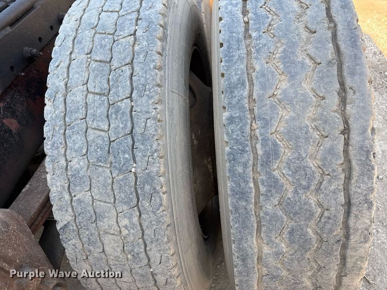 image for item DZ4076 1985 White WCM semi truck