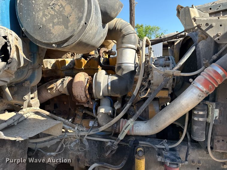 image for item DZ4077 1997 Volvo Autocar semi truck