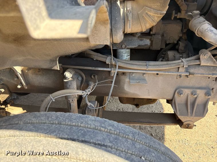 image for item DZ4079 2003 Sterling A9500 semi truck