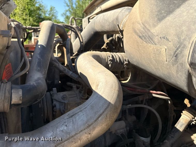 image for item DZ4079 2003 Sterling A9500 semi truck