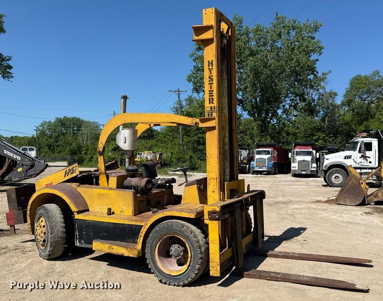 image for item DZ4081 Hyster 200 forklift