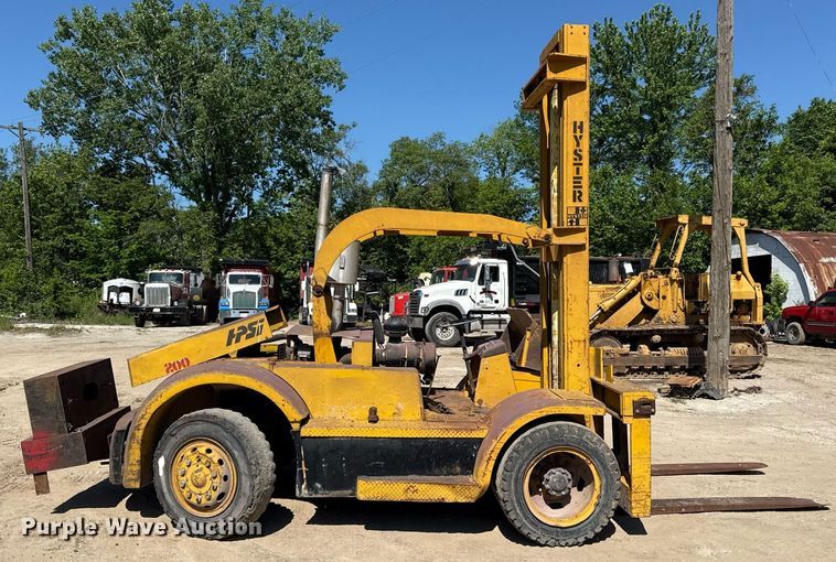 image for item DZ4081 Hyster 200 forklift