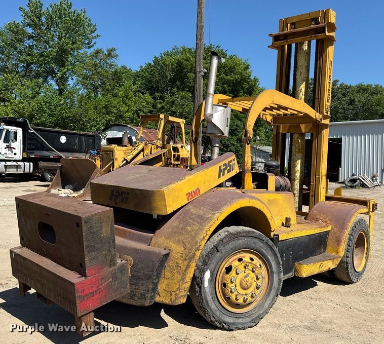 image for item DZ4081 Hyster 200 forklift