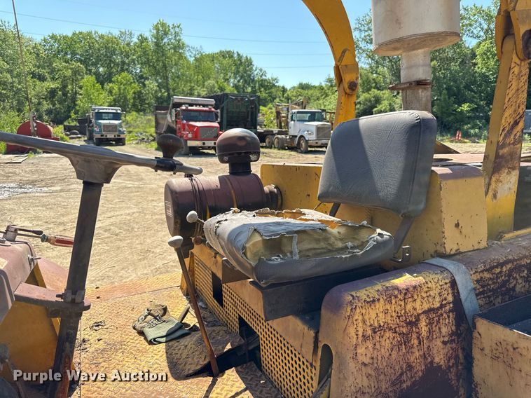 image for item DZ4081 Hyster 200 forklift