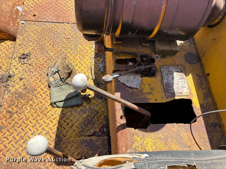 image for item DZ4081 Hyster 200 forklift