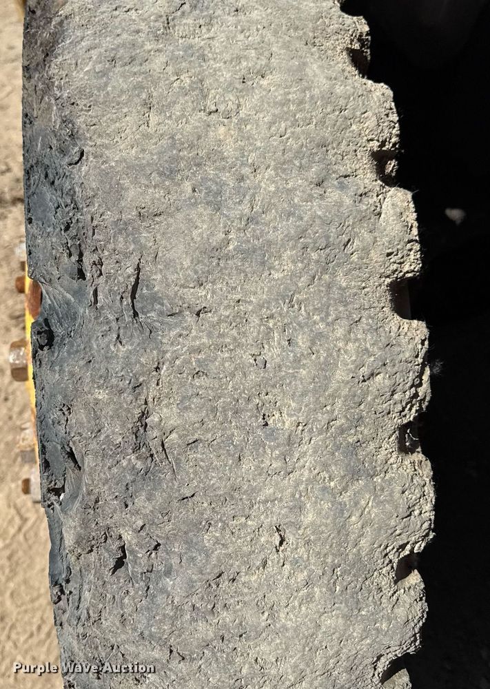 image for item DZ4081 Hyster 200 forklift