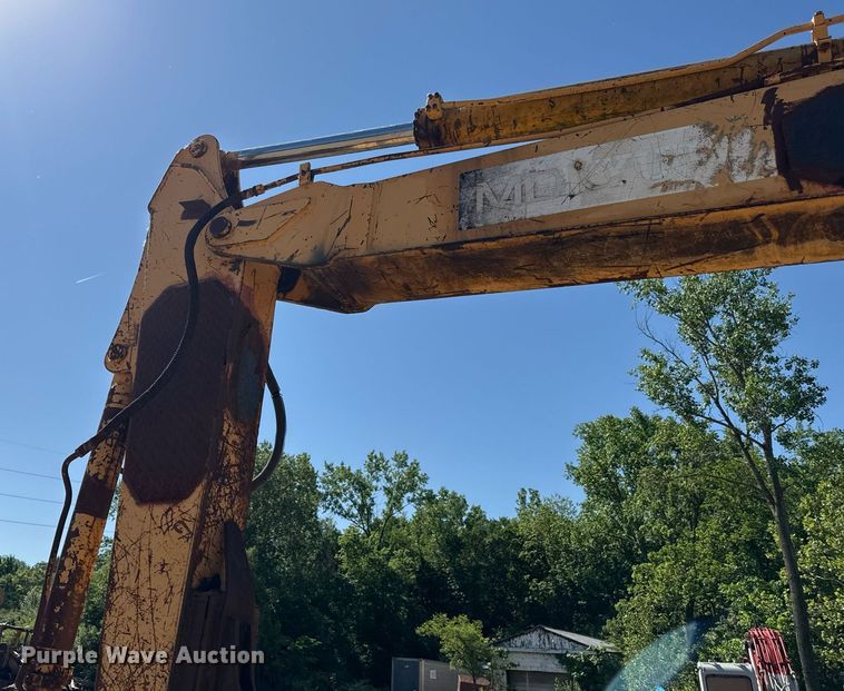 image for item DZ4083 MDI Yutanti MD120 excavator