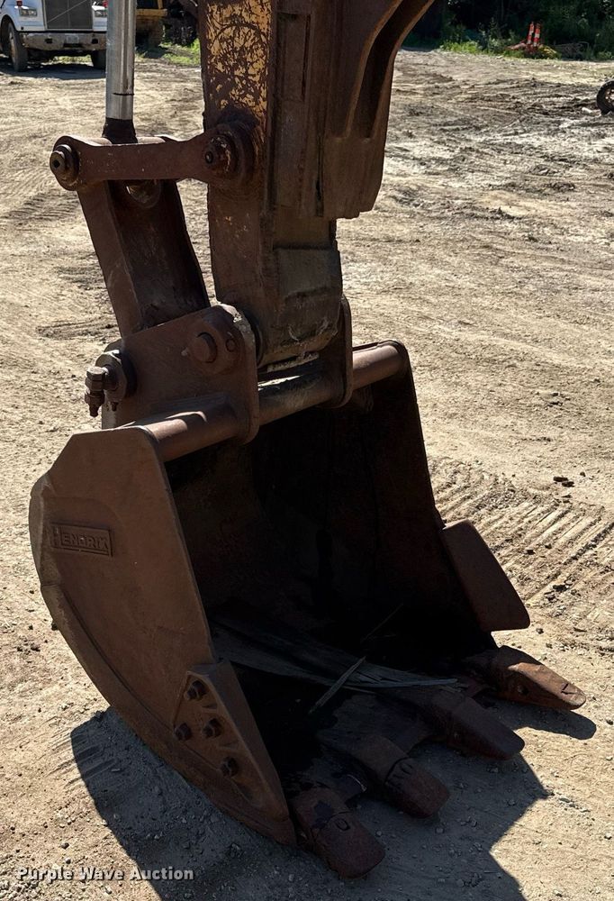 image for item DZ4083 MDI Yutanti MD120 excavator