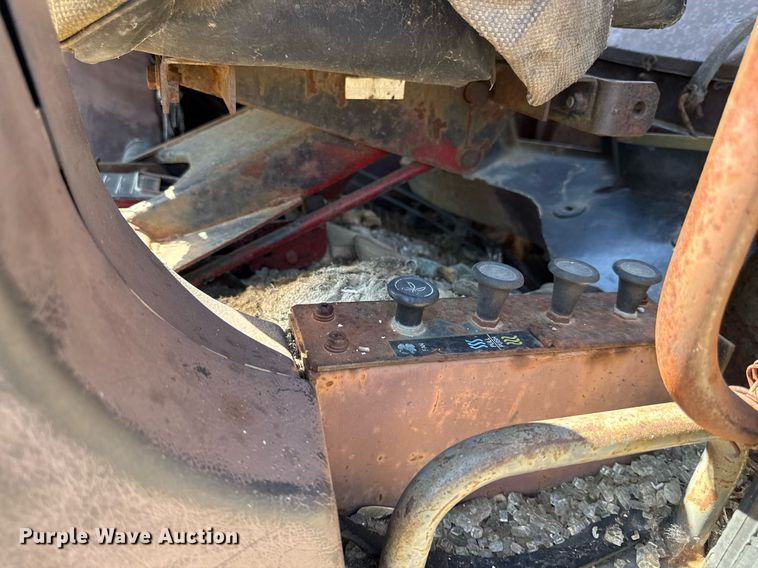 image for item DZ4083 MDI Yutanti MD120 excavator