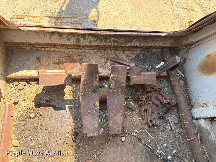 image for item DZ4083 MDI Yutanti MD120 excavator