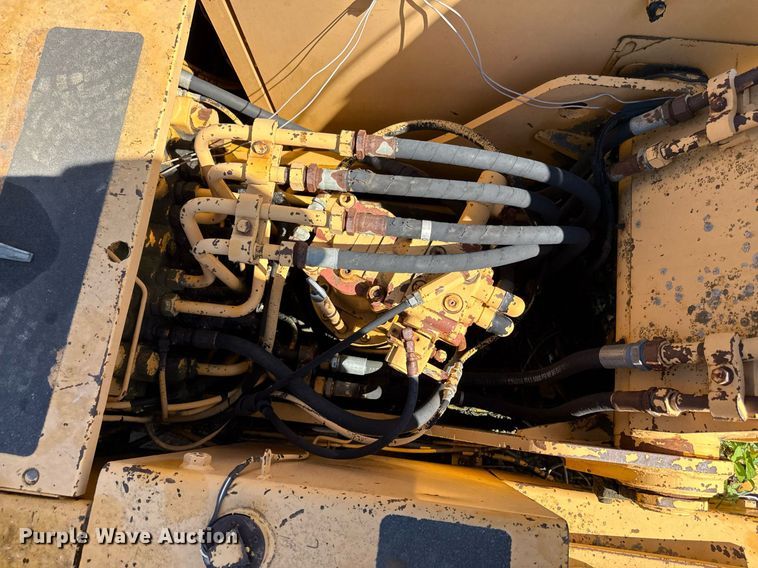 image for item DZ4083 MDI Yutanti MD120 excavator