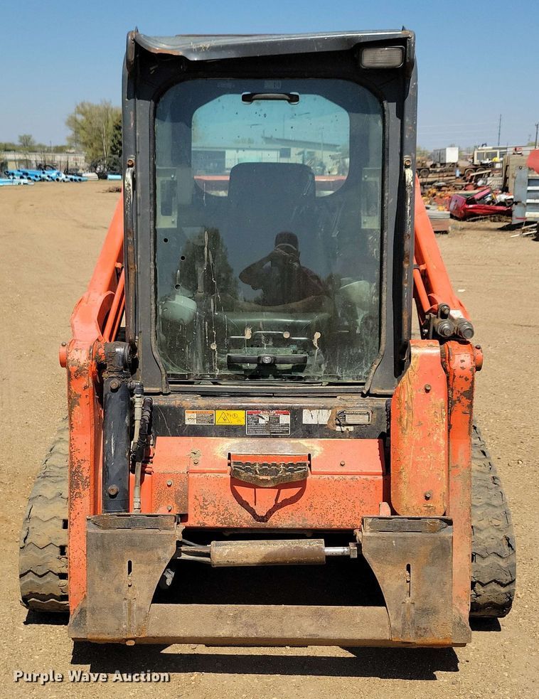 image for item EA2437 2017 Kubota SVL 75-2 tracked skid steer loader