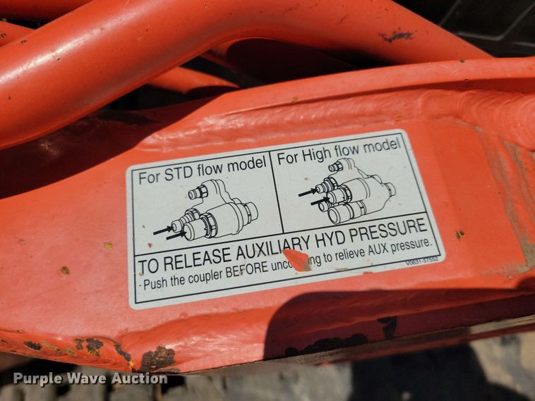 image for item EA2437 2017 Kubota SVL 75-2 tracked skid steer loader