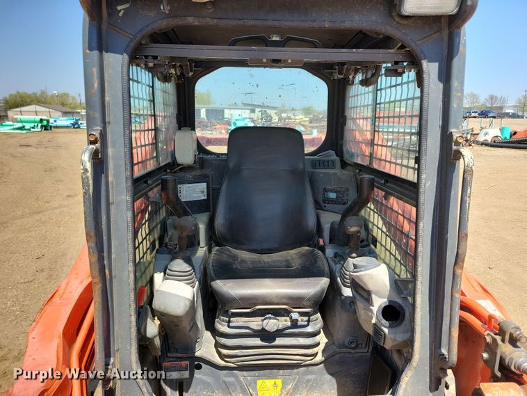 image for item EA2437 2017 Kubota SVL 75-2 tracked skid steer loader