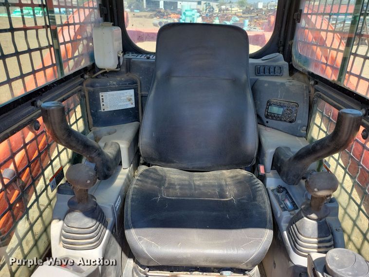 image for item EA2437 2017 Kubota SVL 75-2 tracked skid steer loader