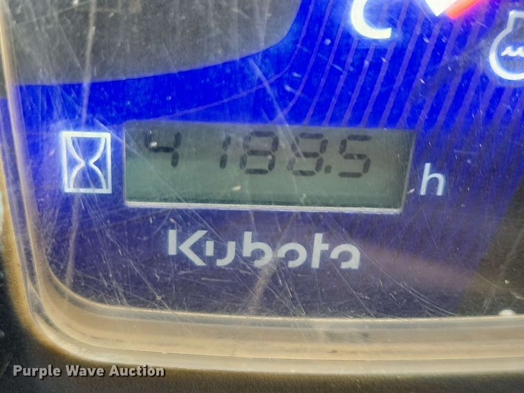 image for item EA2437 2017 Kubota SVL 75-2 tracked skid steer loader