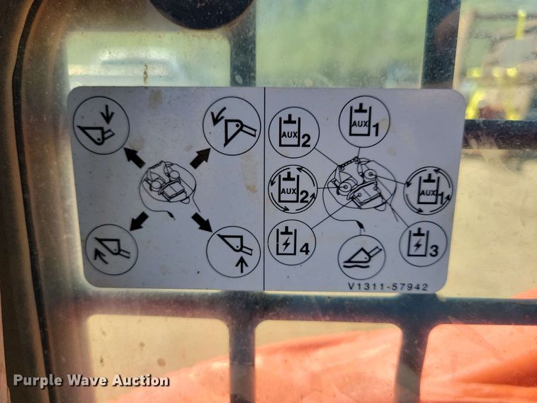 image for item EA2437 2017 Kubota SVL 75-2 tracked skid steer loader