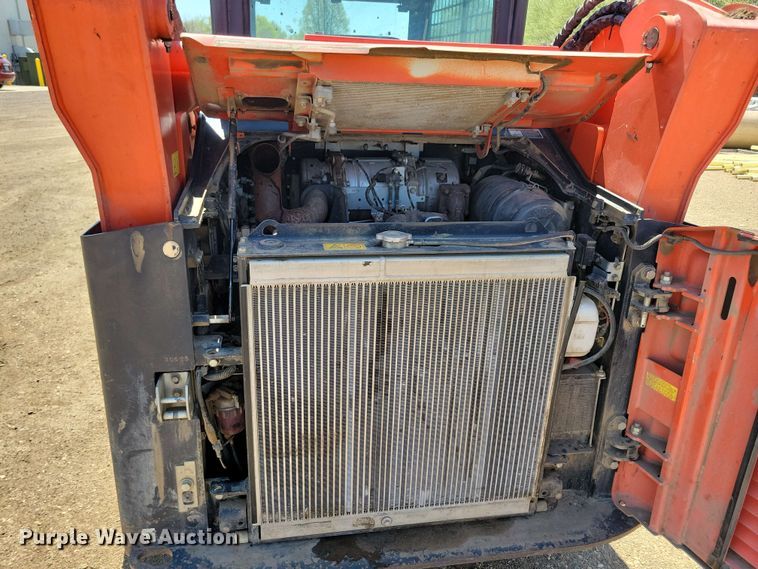 image for item EA2437 2017 Kubota SVL 75-2 tracked skid steer loader