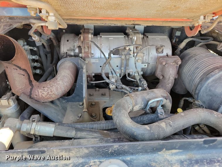 image for item EA2437 2017 Kubota SVL 75-2 tracked skid steer loader