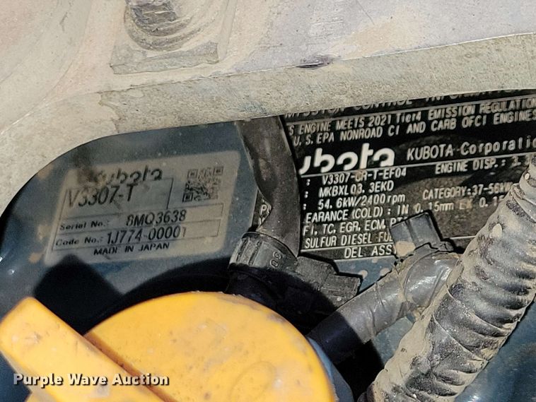 image for item EA2437 2017 Kubota SVL 75-2 tracked skid steer loader