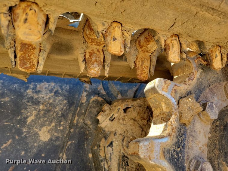 image for item EA2437 2017 Kubota SVL 75-2 tracked skid steer loader