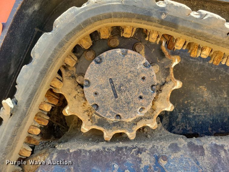 image for item EA2437 2017 Kubota SVL 75-2 tracked skid steer loader