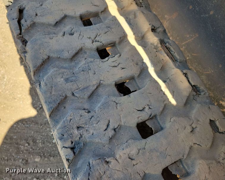 image for item EA2437 2017 Kubota SVL 75-2 tracked skid steer loader