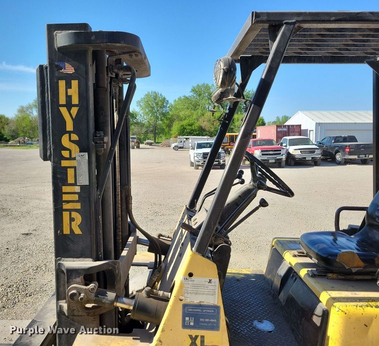 image for item EA2443 Hyster 80 XL2 forklift