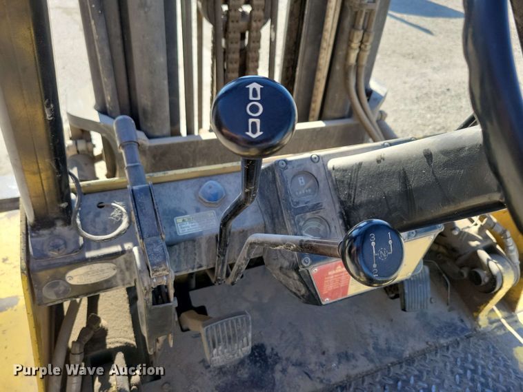 image for item EA2443 Hyster 80 XL2 forklift