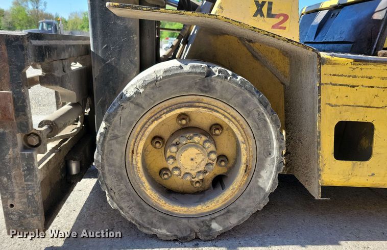 image for item EA2443 Hyster 80 XL2 forklift