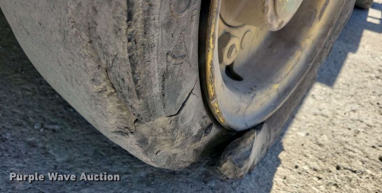 image for item EA2443 Hyster 80 XL2 forklift