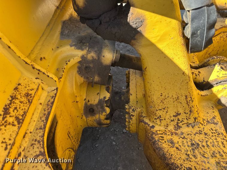 image for item EB2495 2008 Komatsu  D51PX-22 dozer
